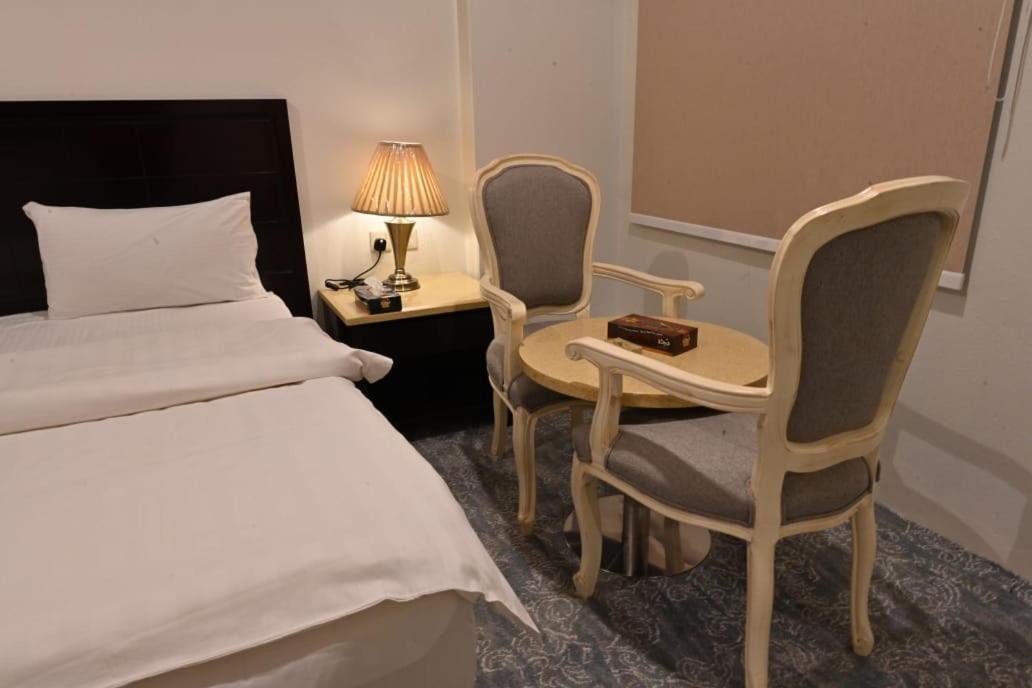 Al Furat Madayin Hotel Riyadh Bagian luar foto