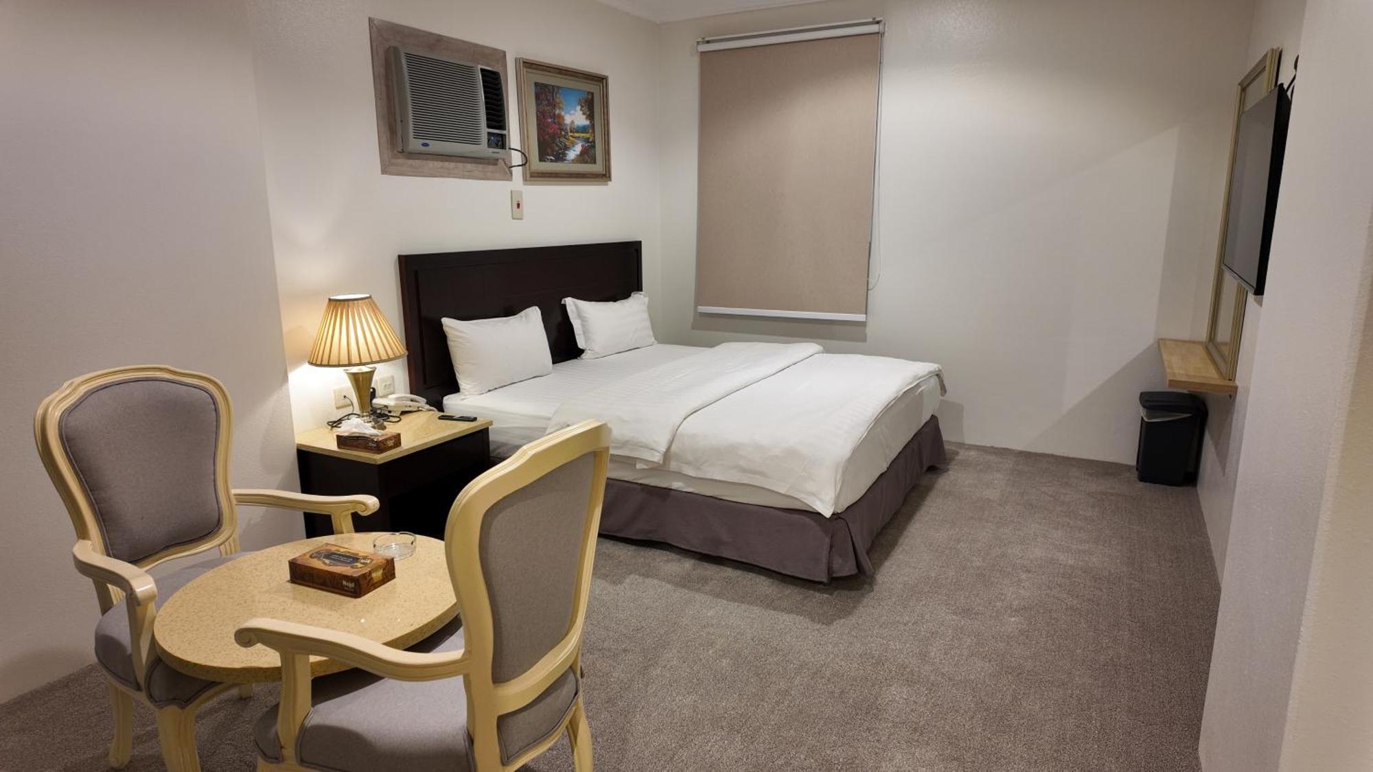 Al Furat Madayin Hotel Riyadh Bagian luar foto