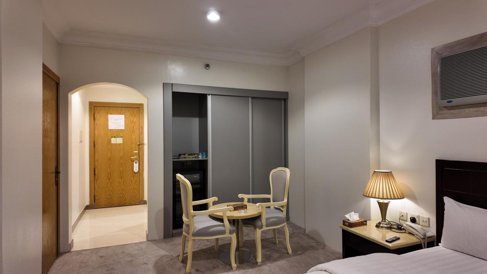 Al Furat Madayin Hotel Riyadh Bagian luar foto